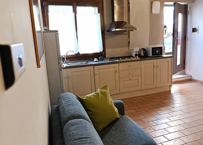 Domus Al Pozzo Apartment *